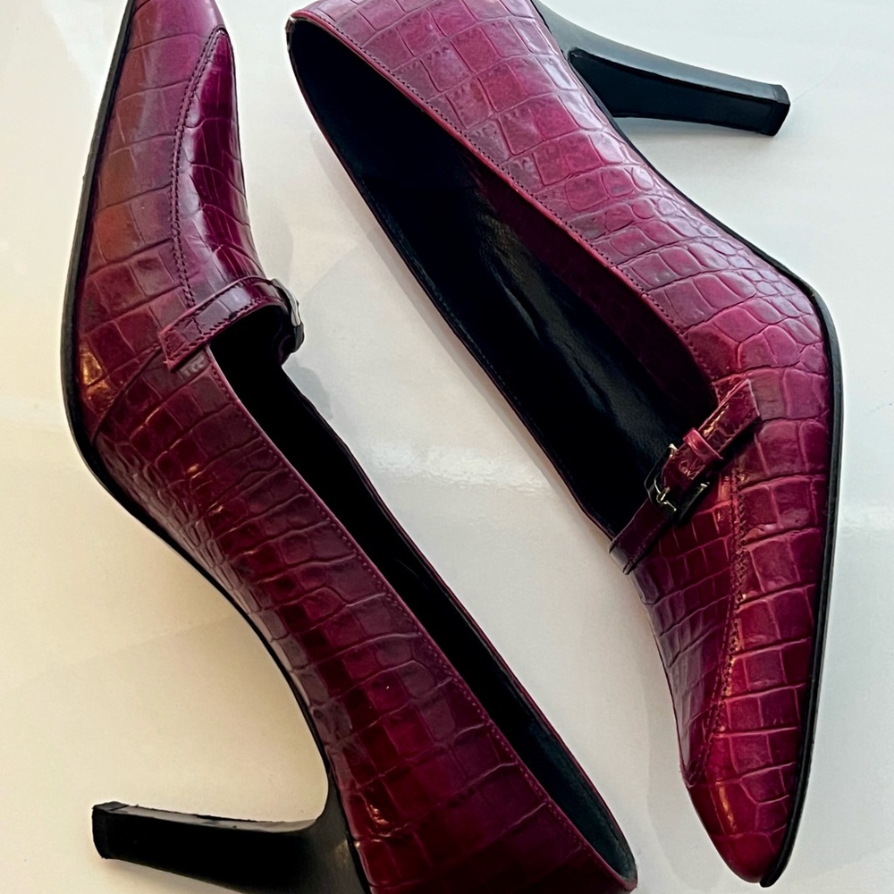 EUC Vintage Via Spiga Burgundy Croc Embossed Pumps SZ9